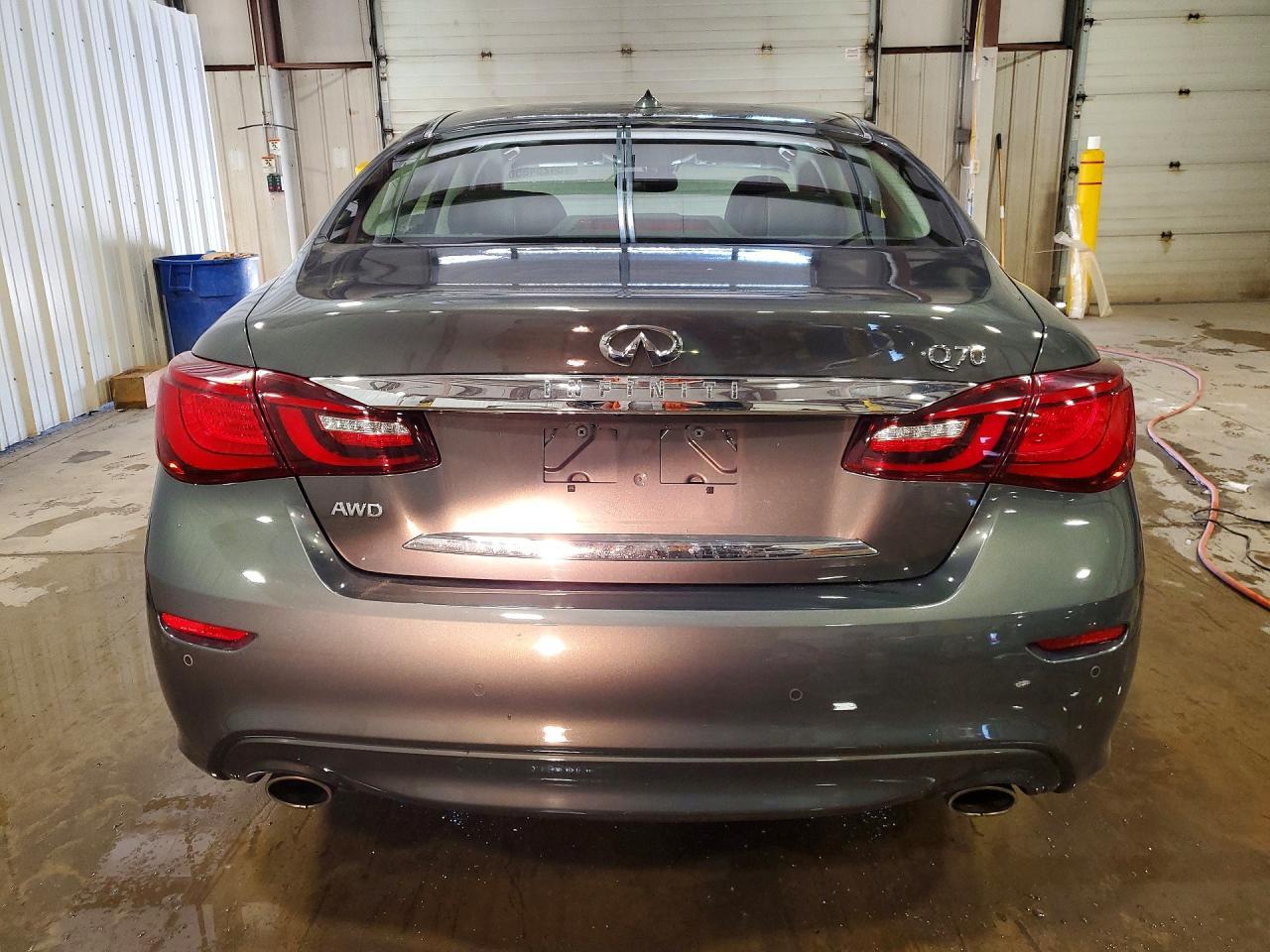 2015 Infiniti Q70 3.7 - zdjęcie 6