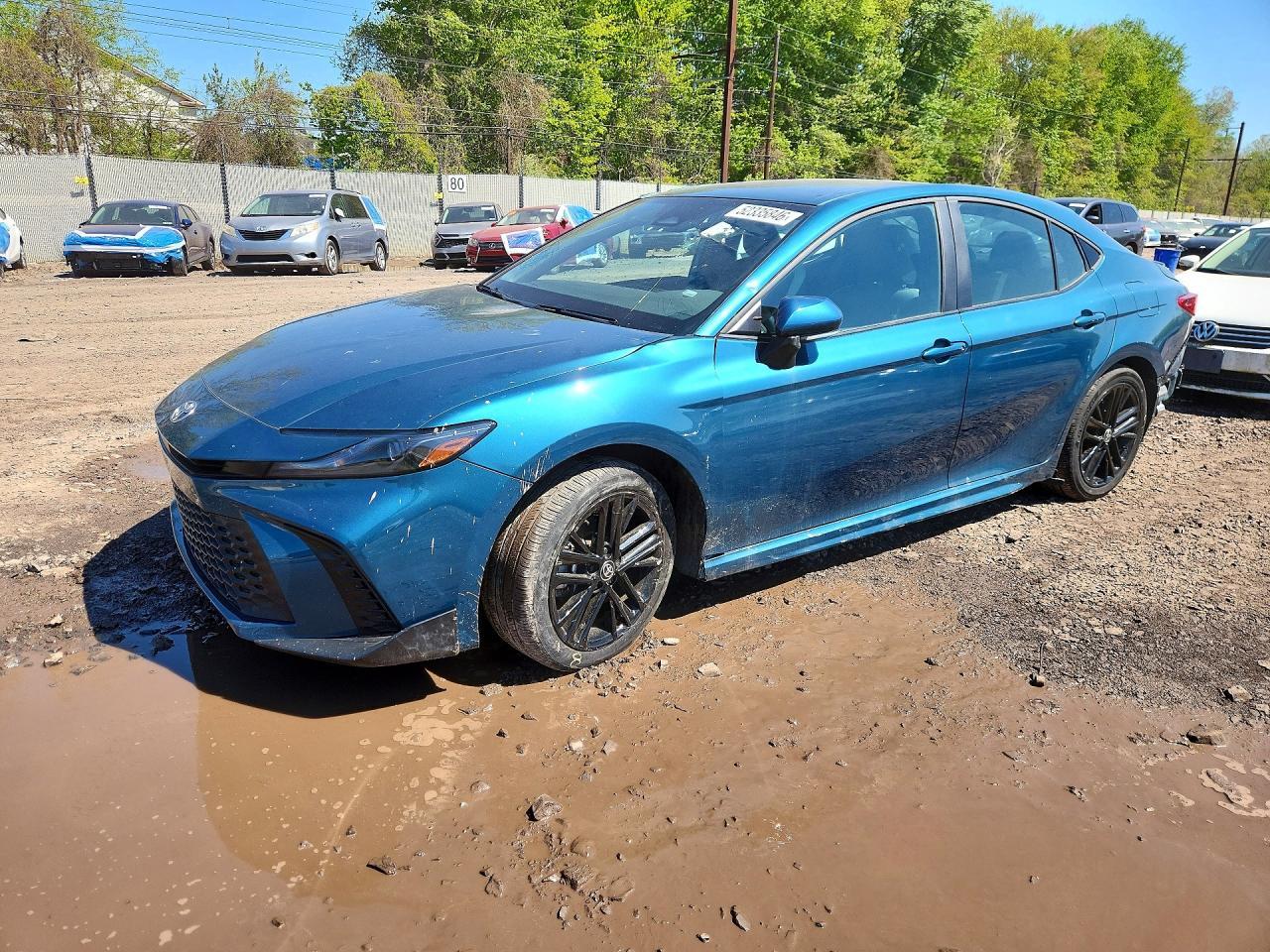 2025 Toyota Camry Se - zdjęcie główne