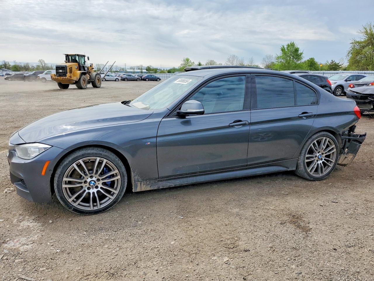 2014 BMW 335 Xi - zdjęcie główne