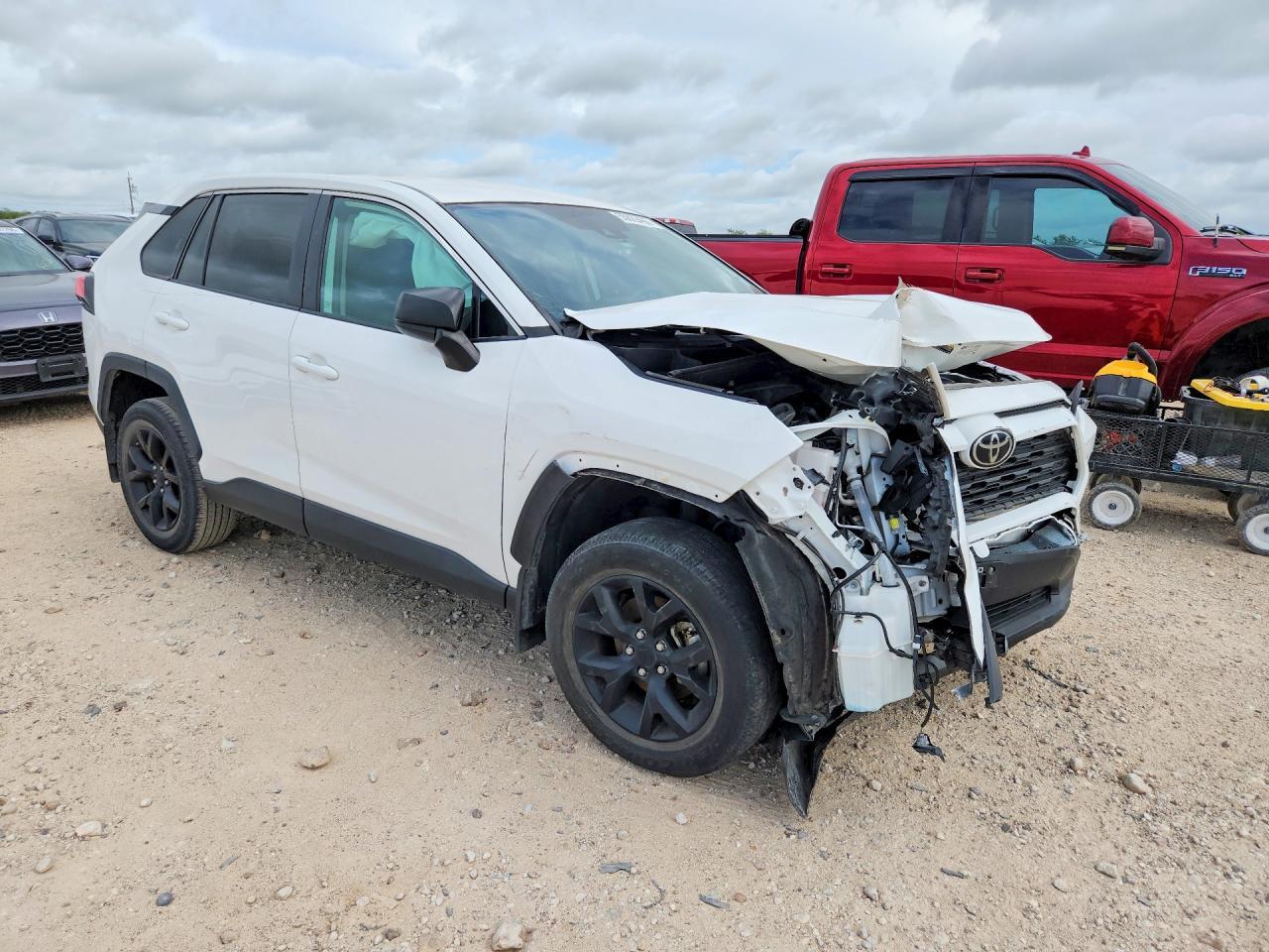 2022 Toyota Rav4 Le - zdjęcie 4