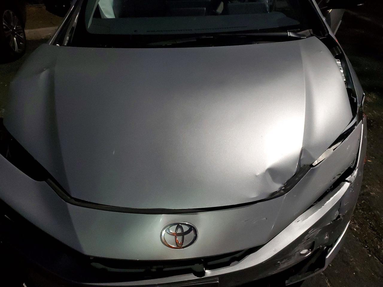 2024 Toyota Prius Xle - zdjęcie 12