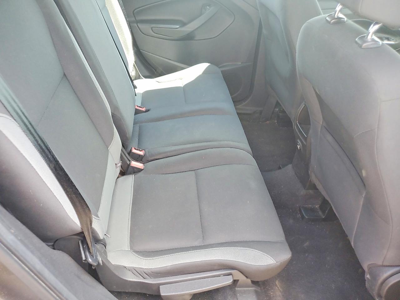 2016 Ford Escape S - zdjęcie 11
