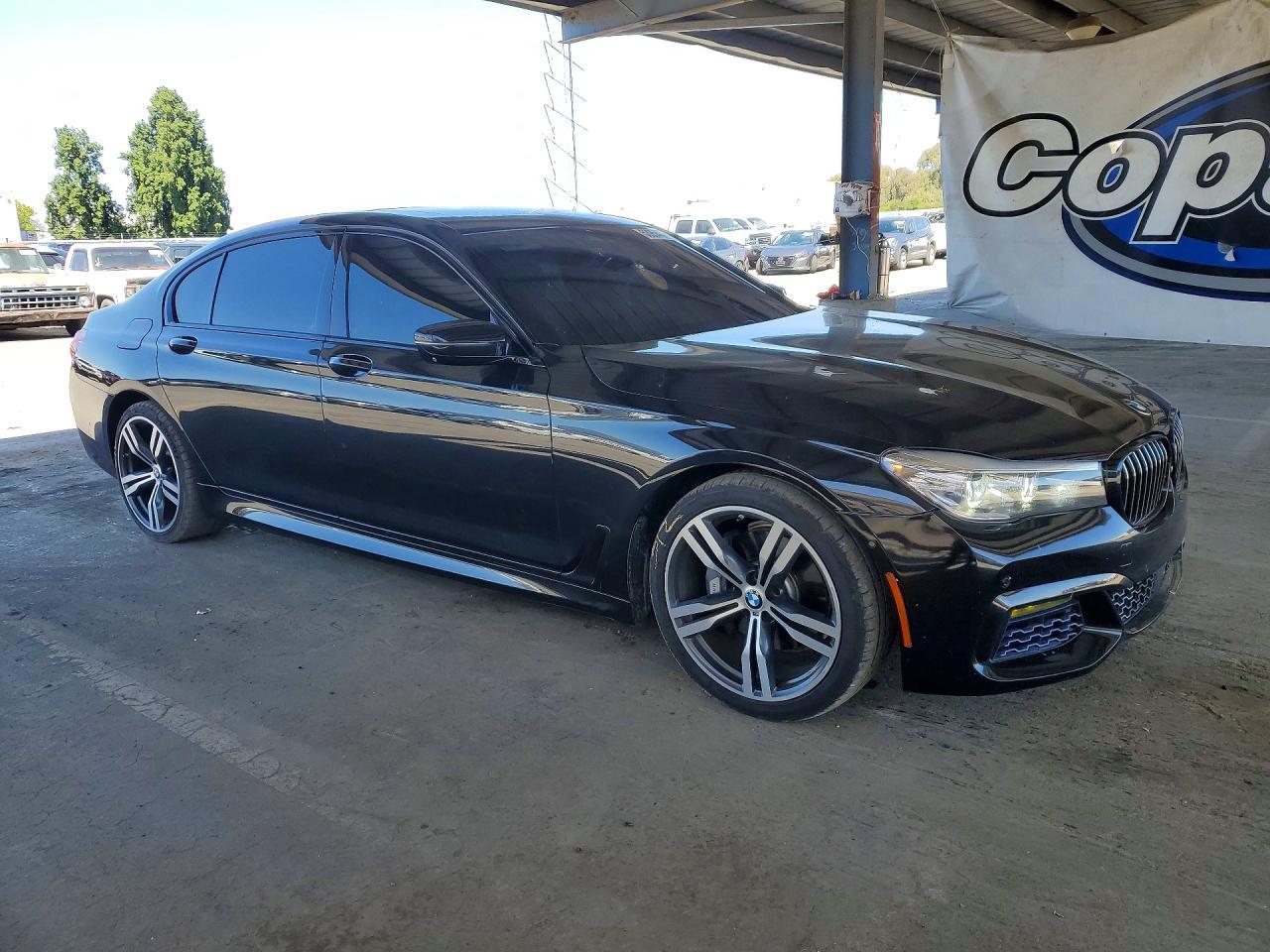 2016 BMW 740 I - zdjęcie 4