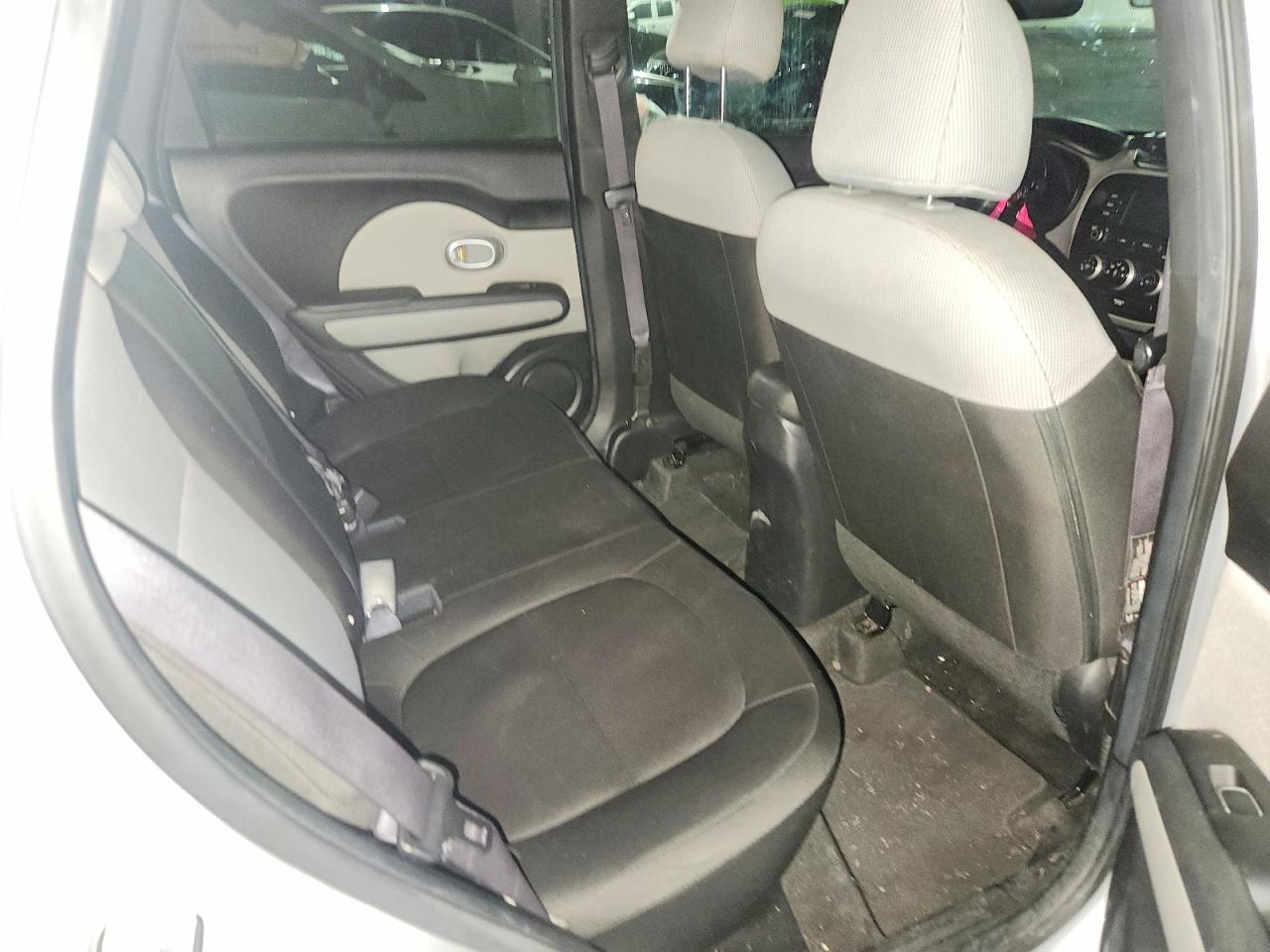 2019 Kia Soul Base - zdjęcie 11