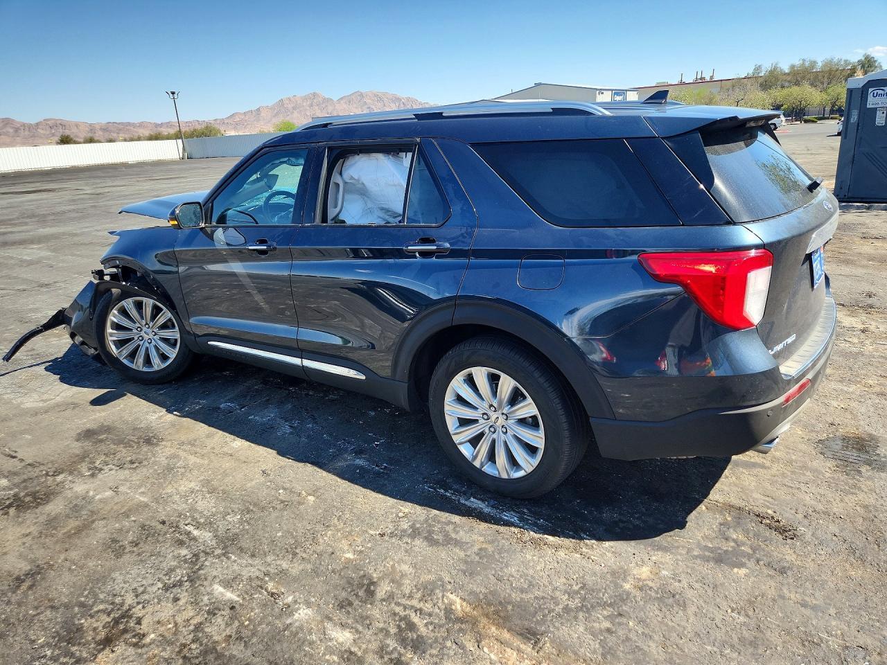 2023 Ford Explorer Limited - zdjęcie 2