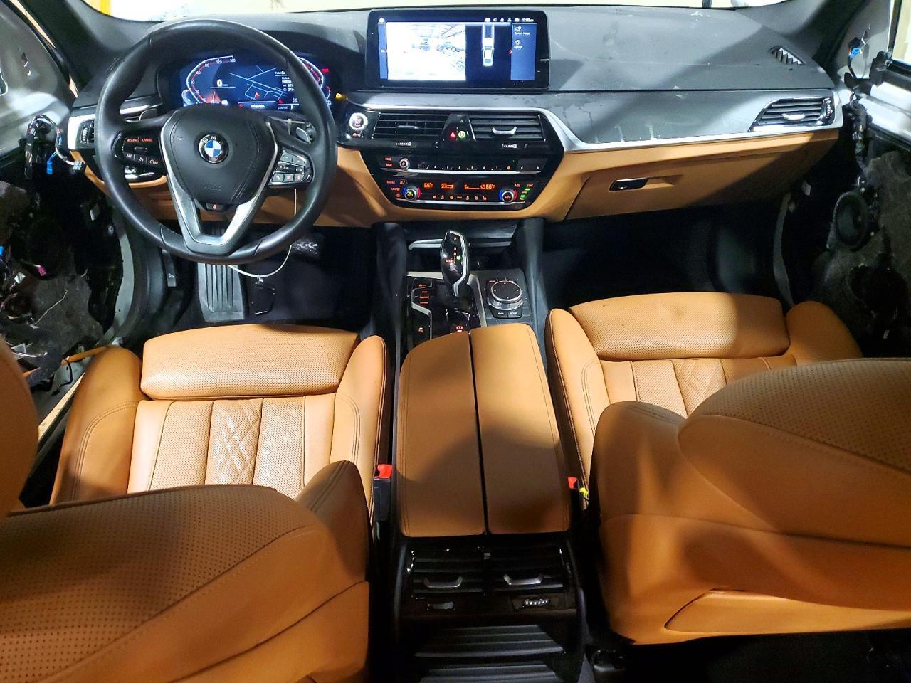 2022 BMW 530 Xi - zdjęcie 8