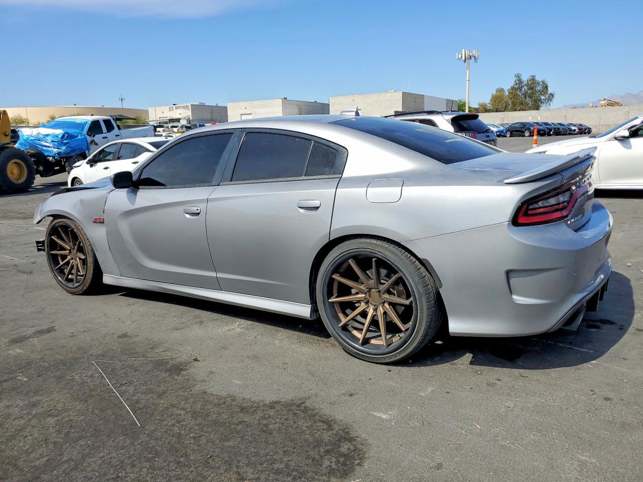 2018 Dodge Charger R - zdjęcie 2