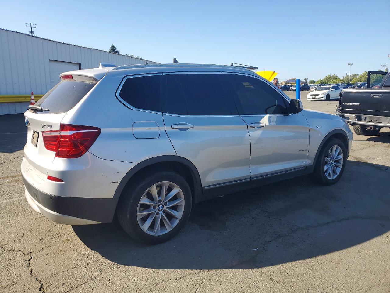 2013 BMW X3 xDrive28I - zdjęcie 3