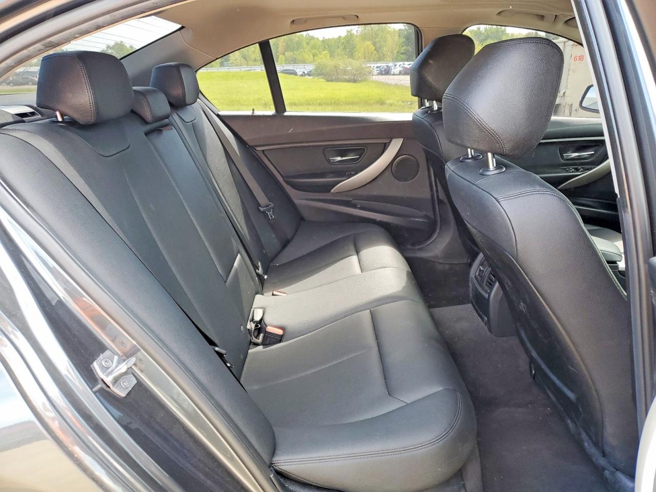 2017 BMW 320 Xi - zdjęcie 10