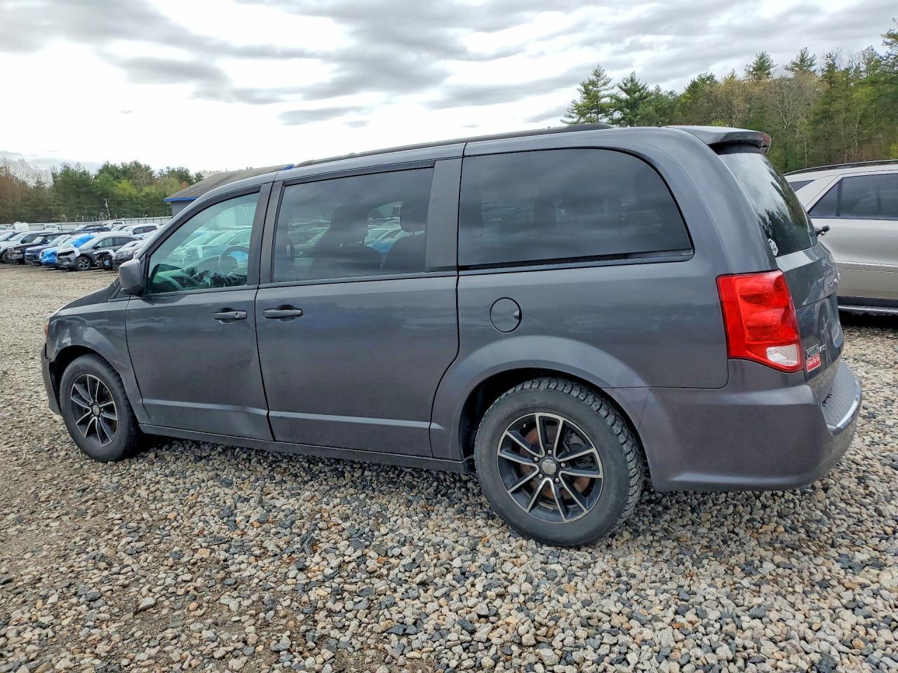 2018 Dodge Grand Caravan Gt - zdjęcie 2