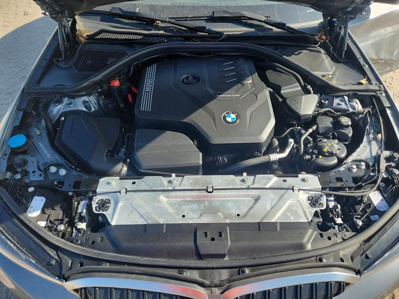 2024 BMW 330I - zdjęcie 11