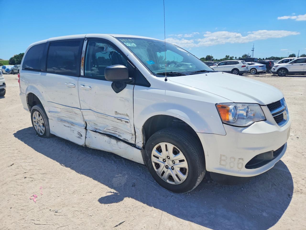 2017 Dodge Grand Caravan Se - zdjęcie 4