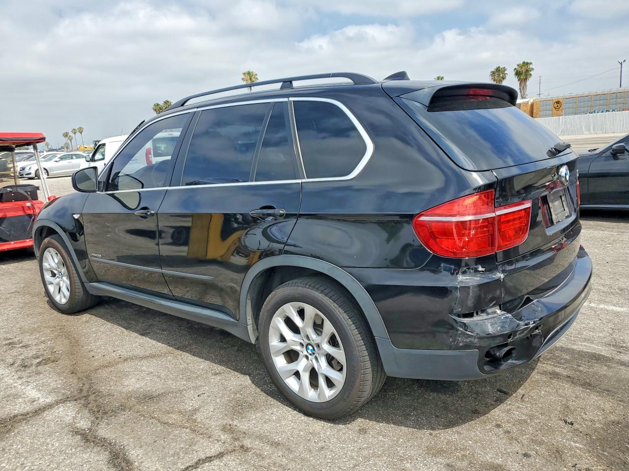 2013 BMW X5 xDrive35I - zdjęcie 2