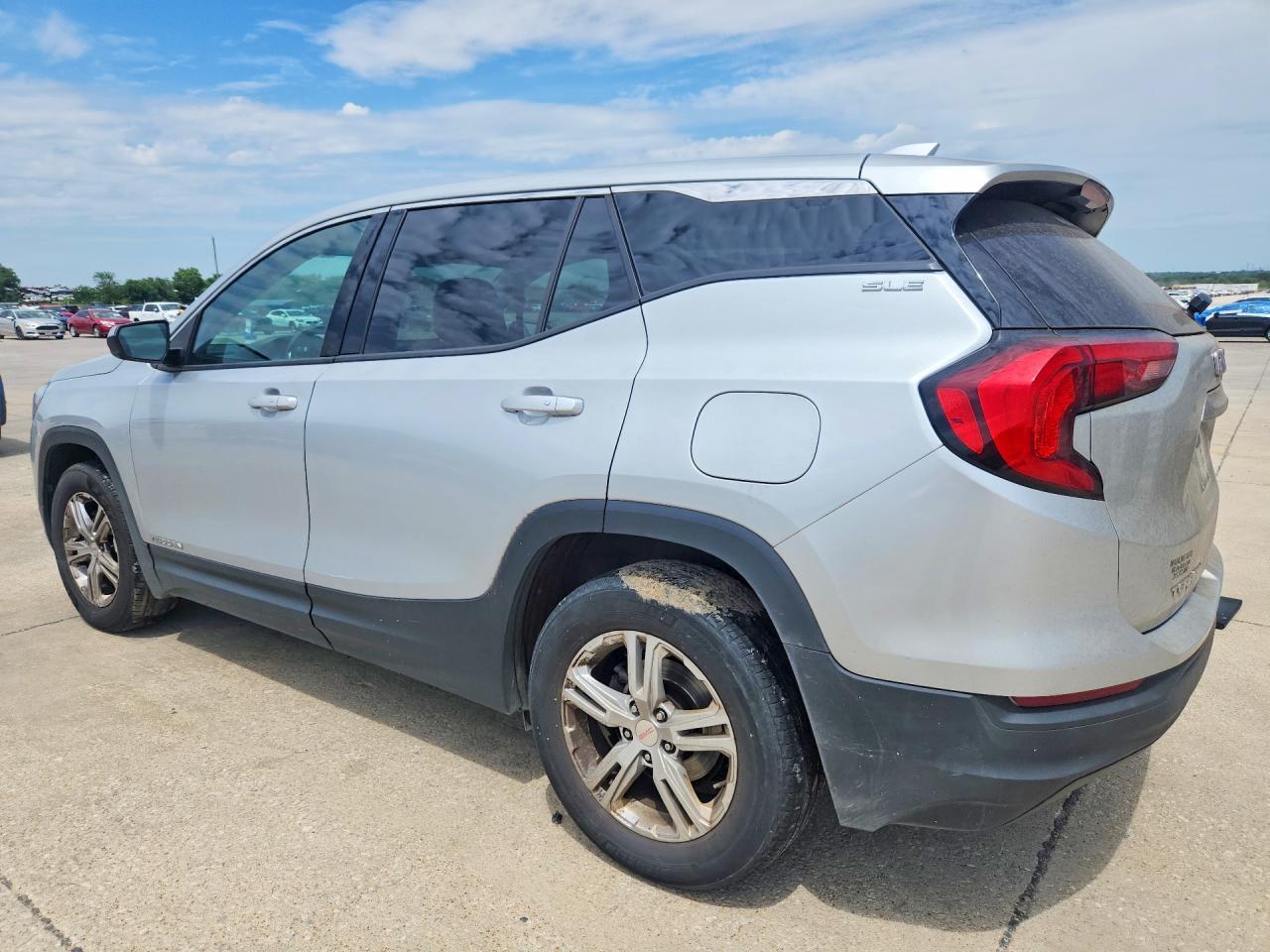 2020 GMC Terrain Sle - zdjęcie 2