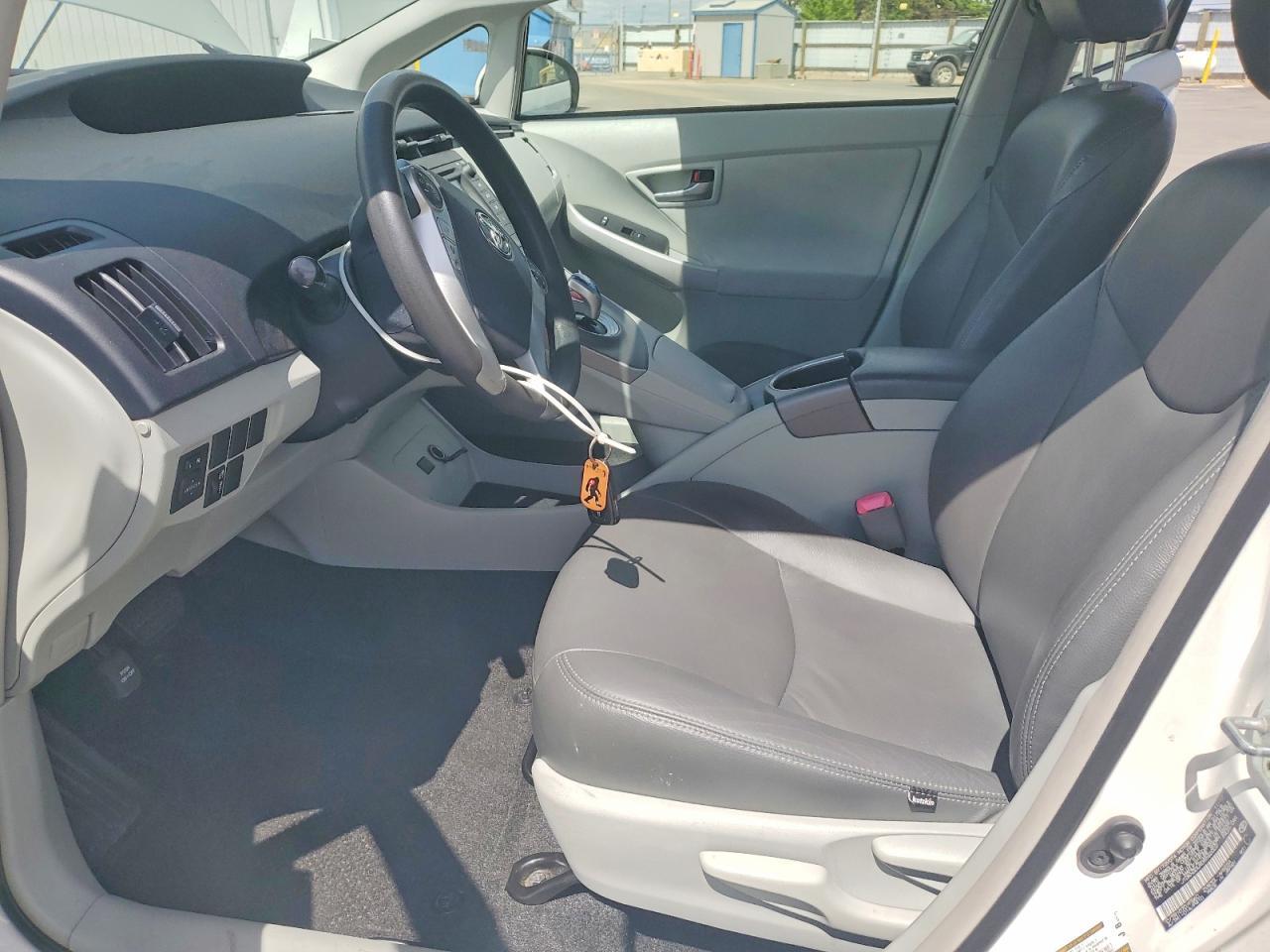 2013 Toyota Prius Three - zdjęcie 7