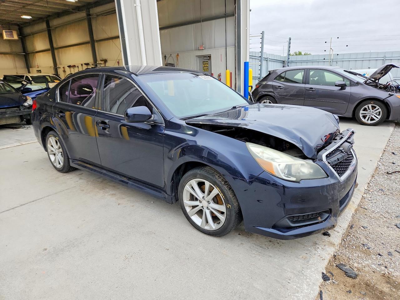 2013 Subaru Legacy 2.5I Premium - zdjęcie 4