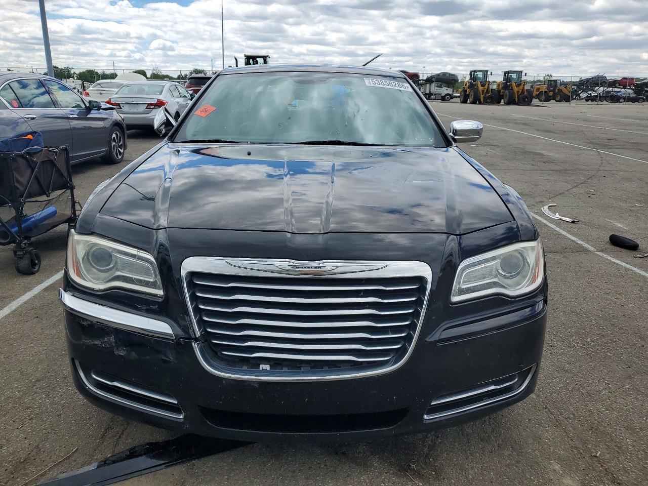 2014 Chrysler 300 - zdjęcie 5