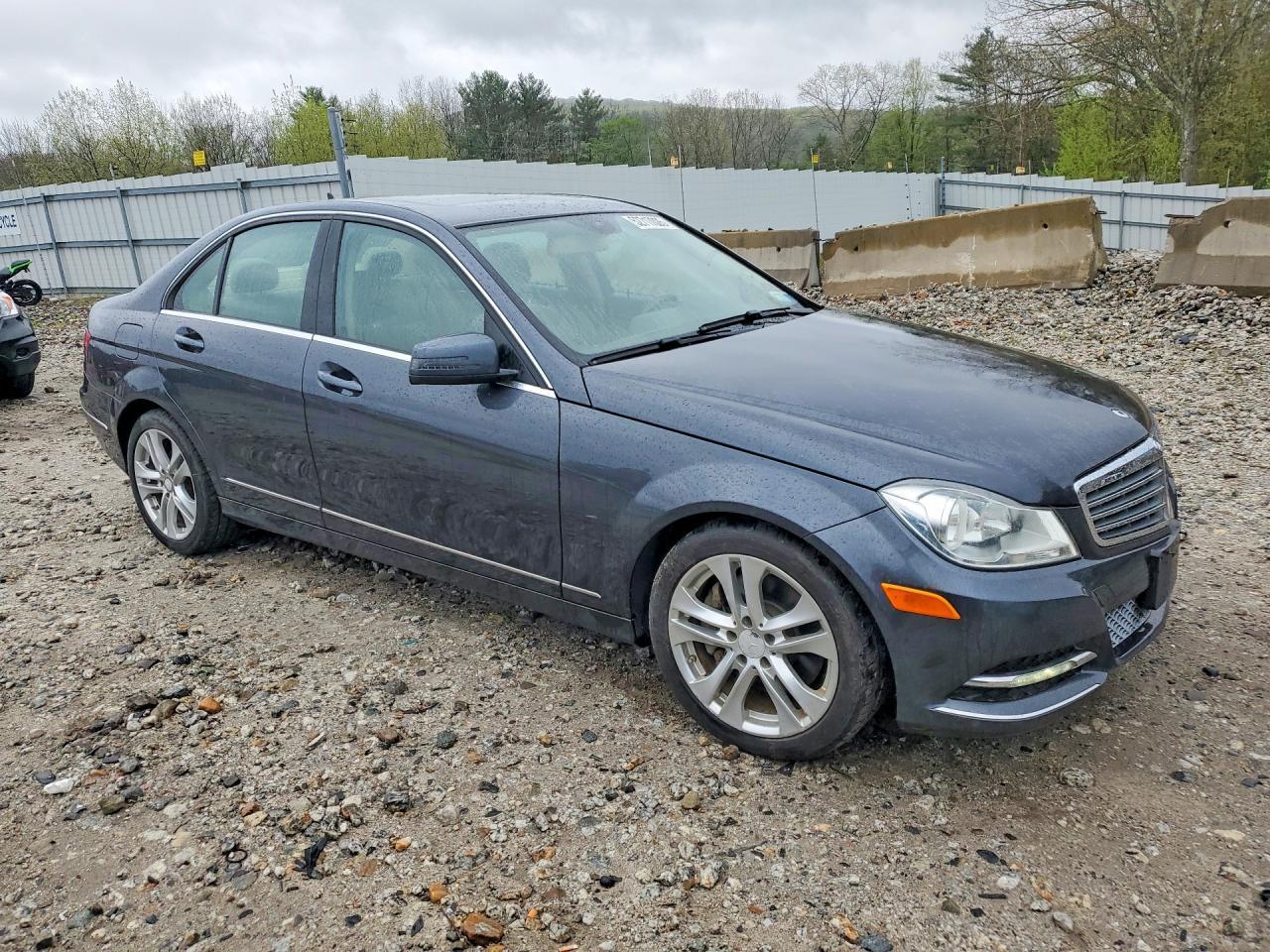 2014 Mercedes-Benz C 300 4Matic - zdjęcie 4