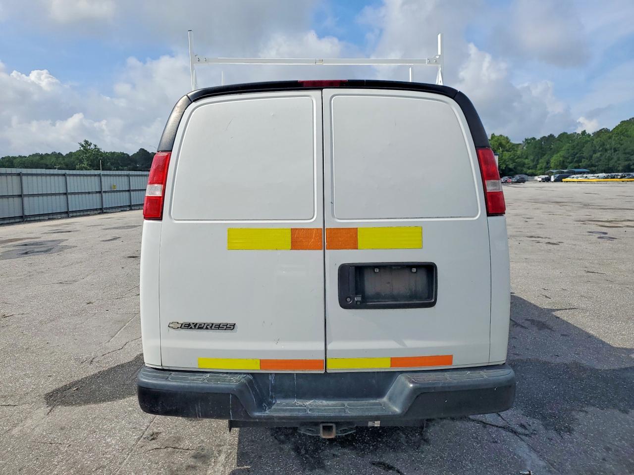 2019 Chevrolet Express G2500 - zdjęcie 6