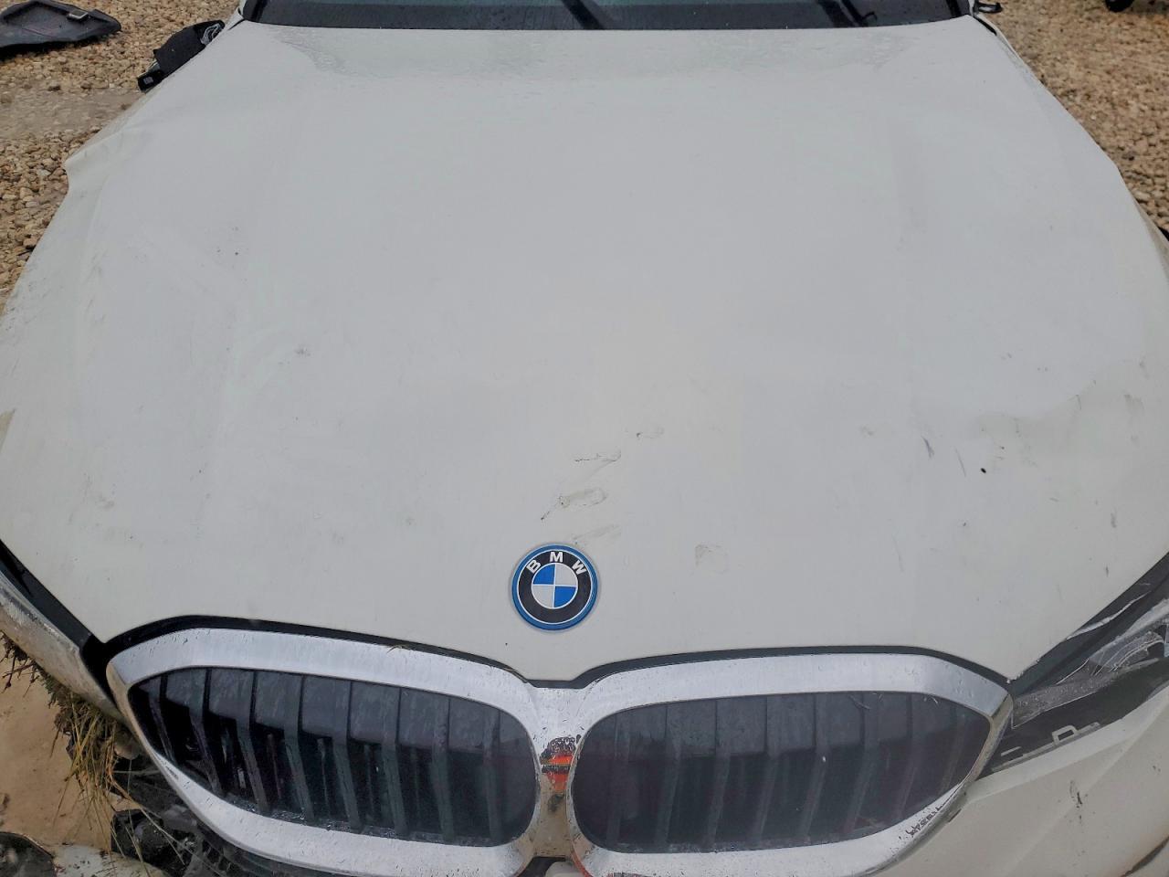 2022 BMW 330E - zdjęcie 11