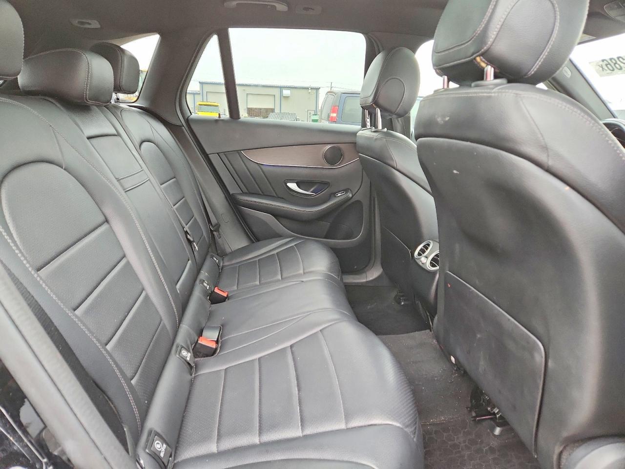 2022 Mercedes-Benz Glc 300 4Matic - zdjęcie 11