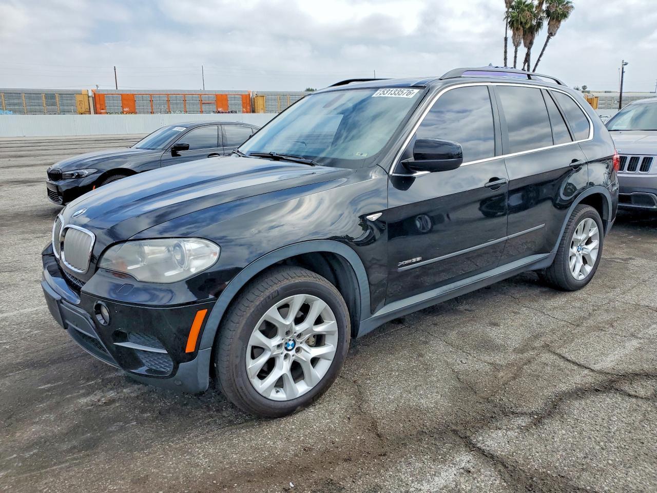 2013 BMW X5 xDrive35I - zdjęcie główne