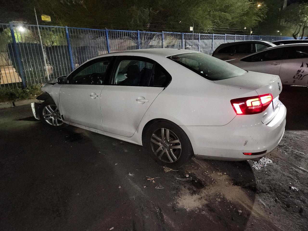2018 Volkswagen Jetta S - zdjęcie 2