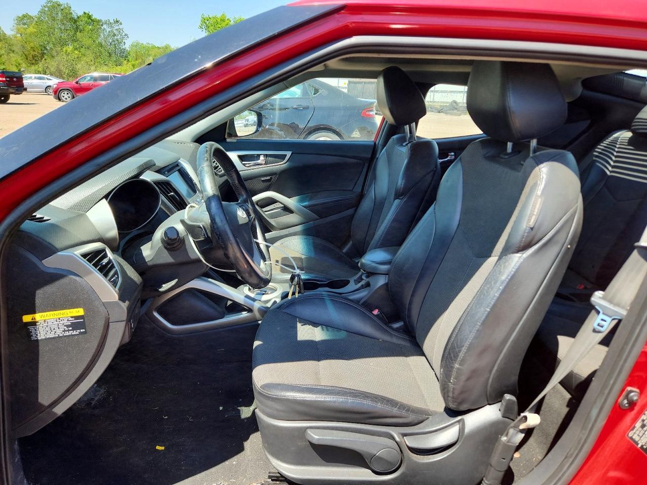 2013 Hyundai Veloster Base - zdjęcie 7
