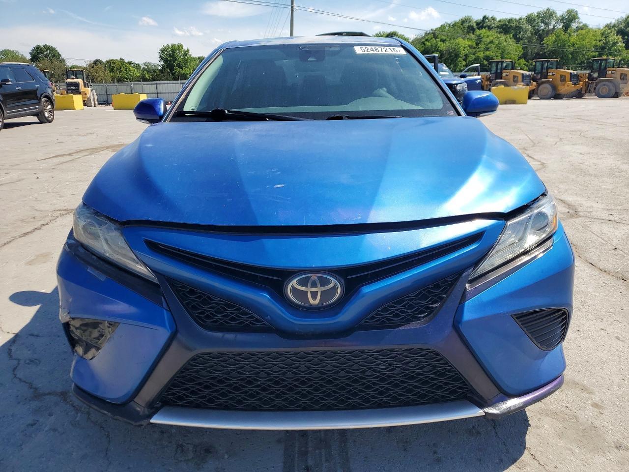 2019 Toyota Camry Xse - zdjęcie 5