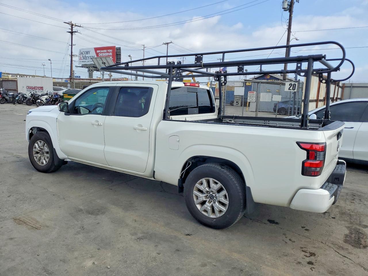 2024 Nissan Frontier Sv - zdjęcie 2