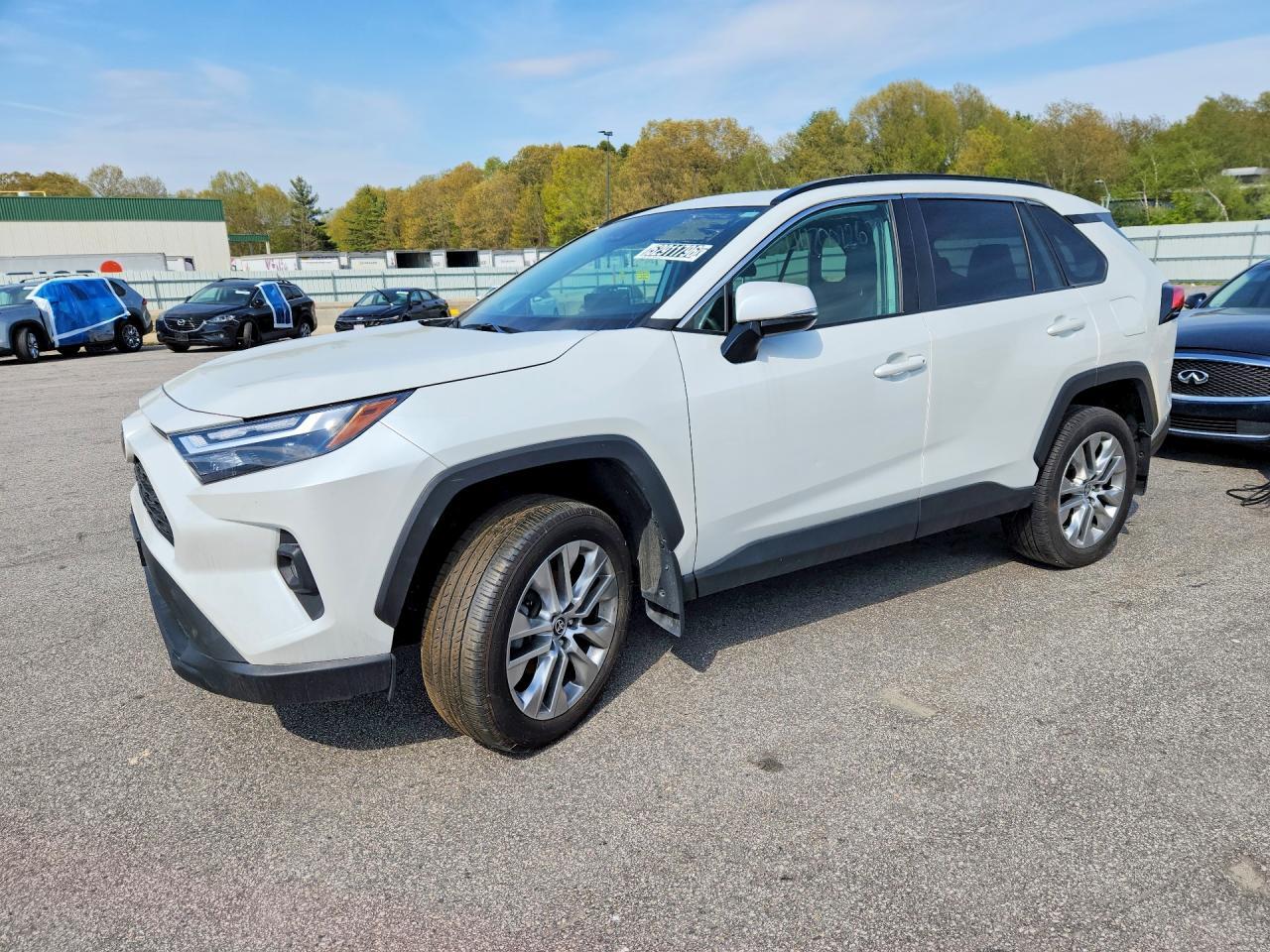 2024 Toyota Rav4 Xle Premium - zdjęcie główne