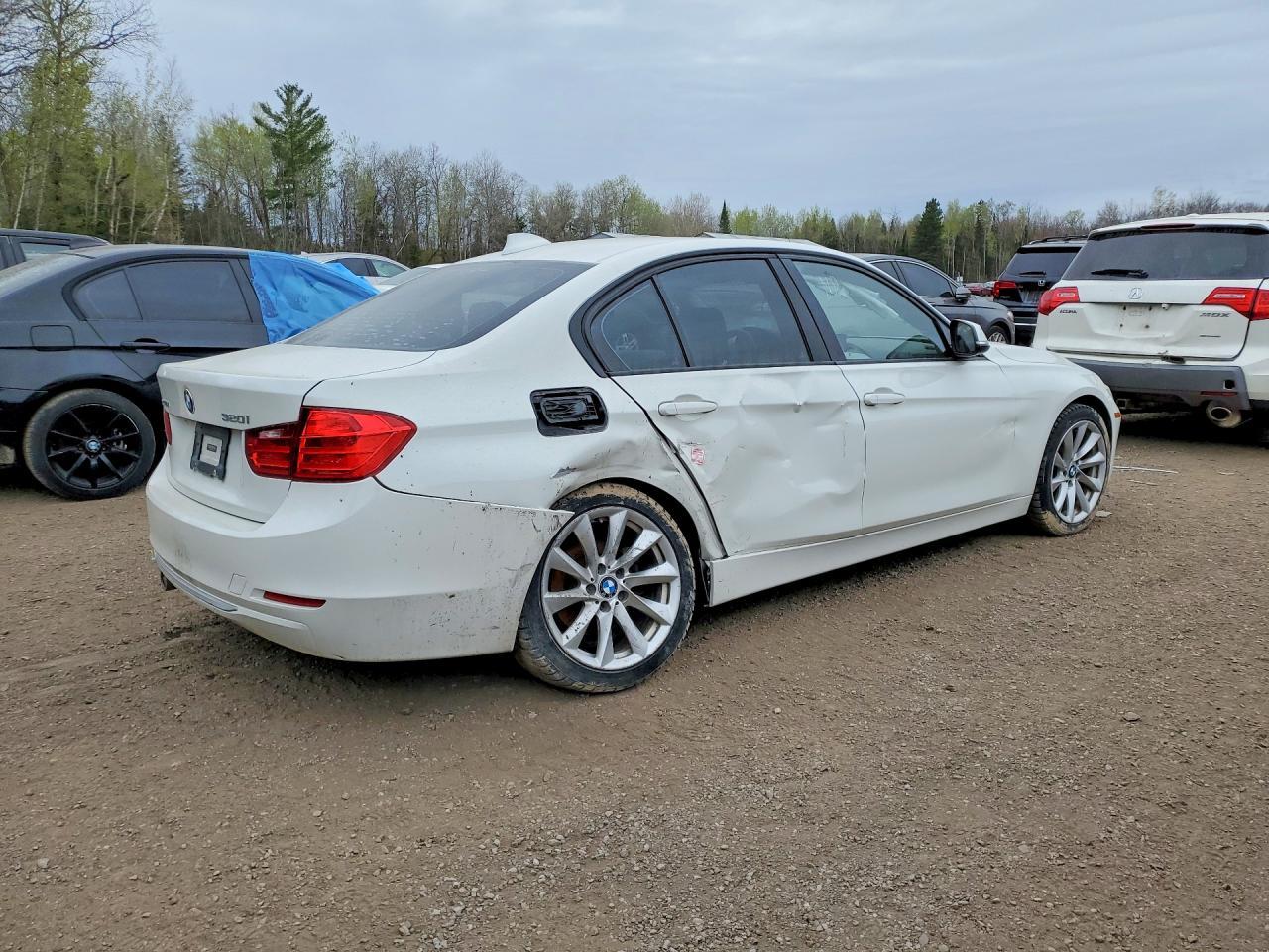 2013 BMW 320 I xDrive - zdjęcie 3