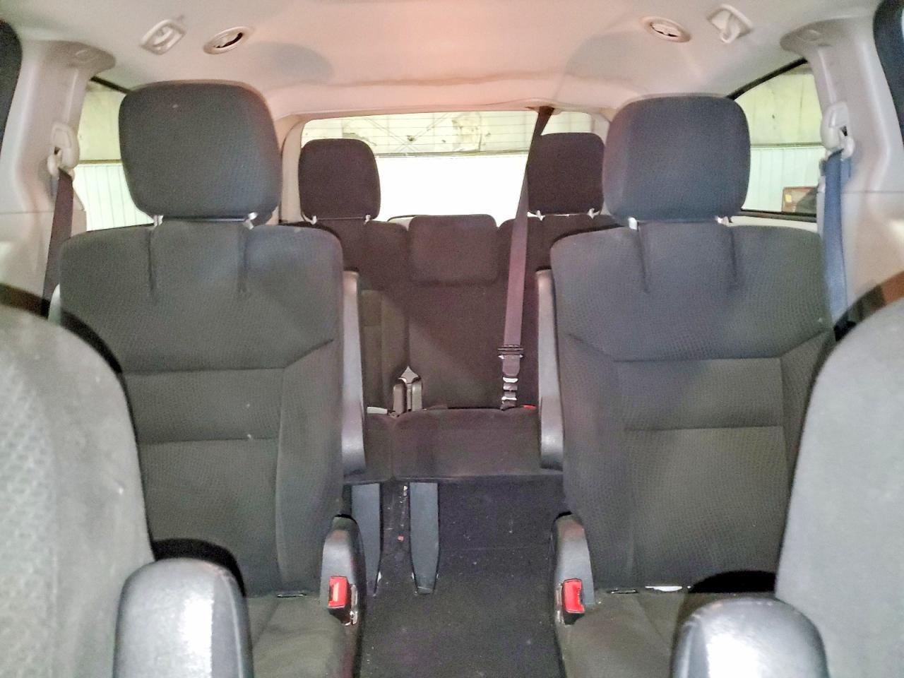 2016 Dodge Grand Caravan Se - zdjęcie 10