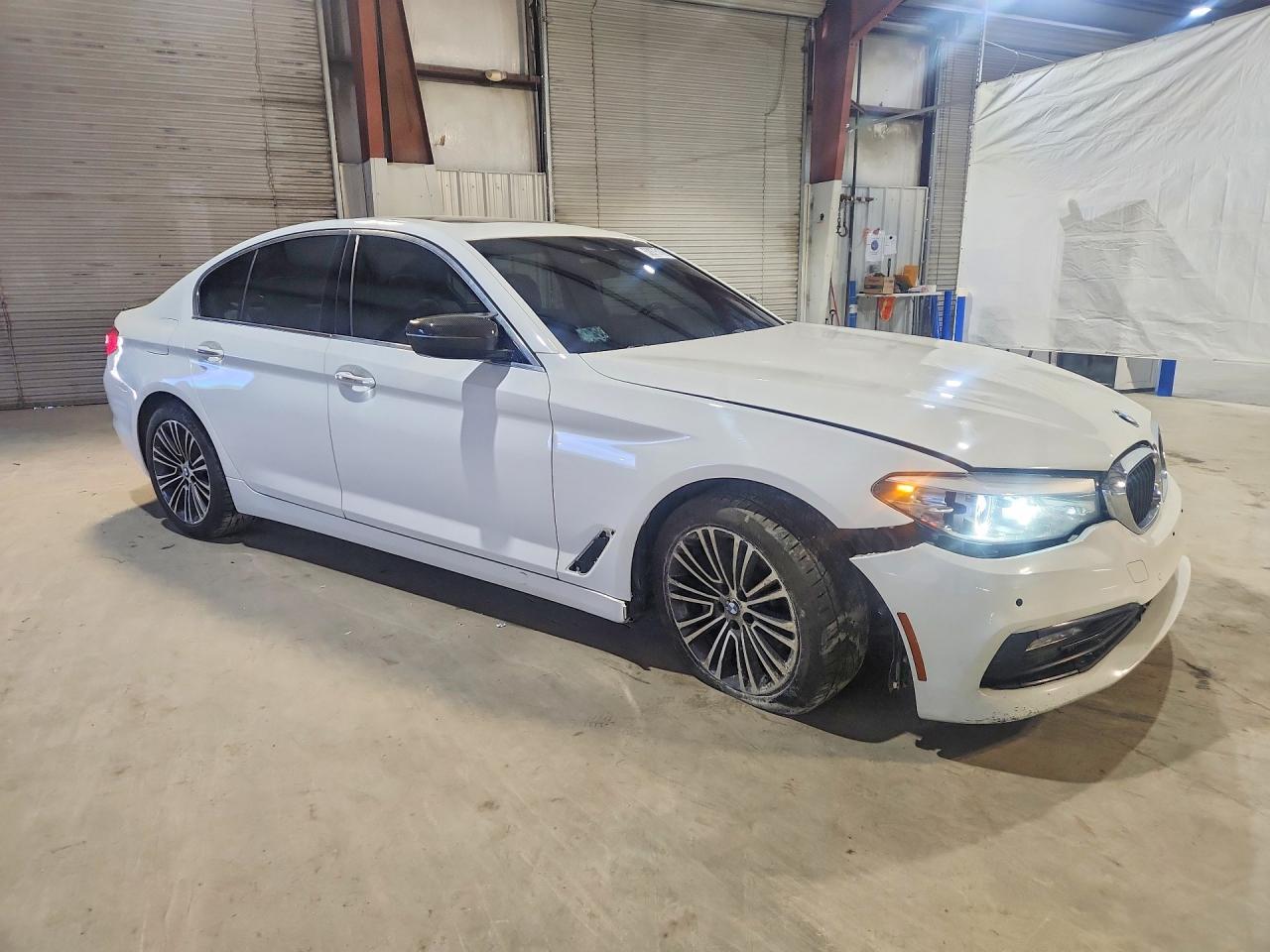 2018 BMW 530 Xi - zdjęcie 4