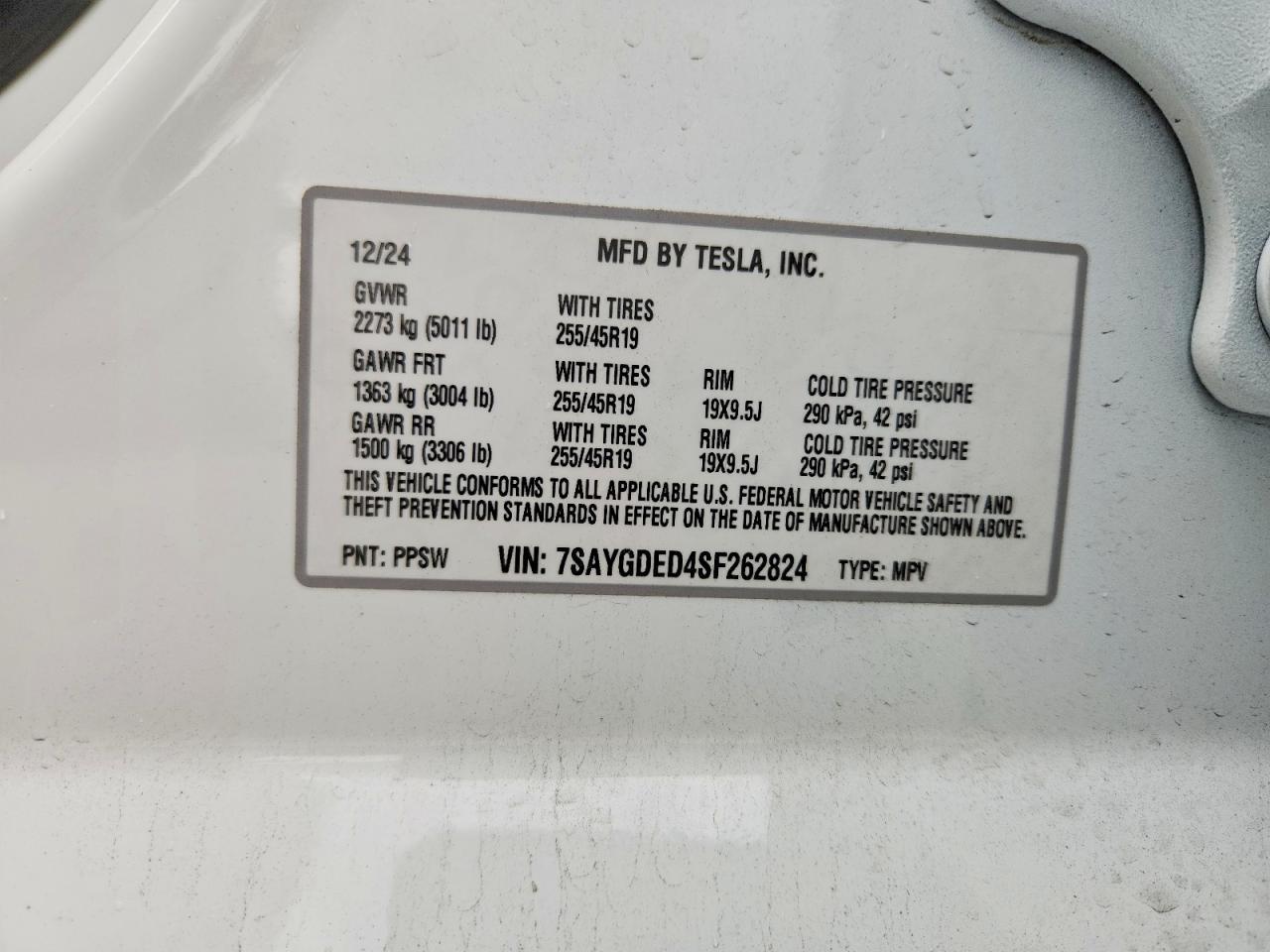 2025 Tesla Model Y - zdjęcie 13
