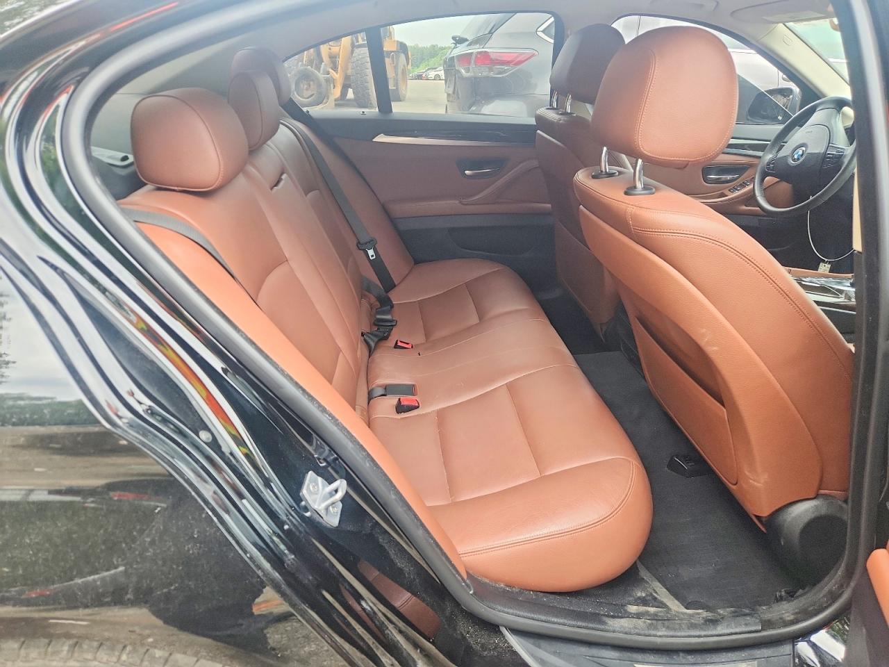 2014 BMW Seria 5 528i - zdjęcie 10