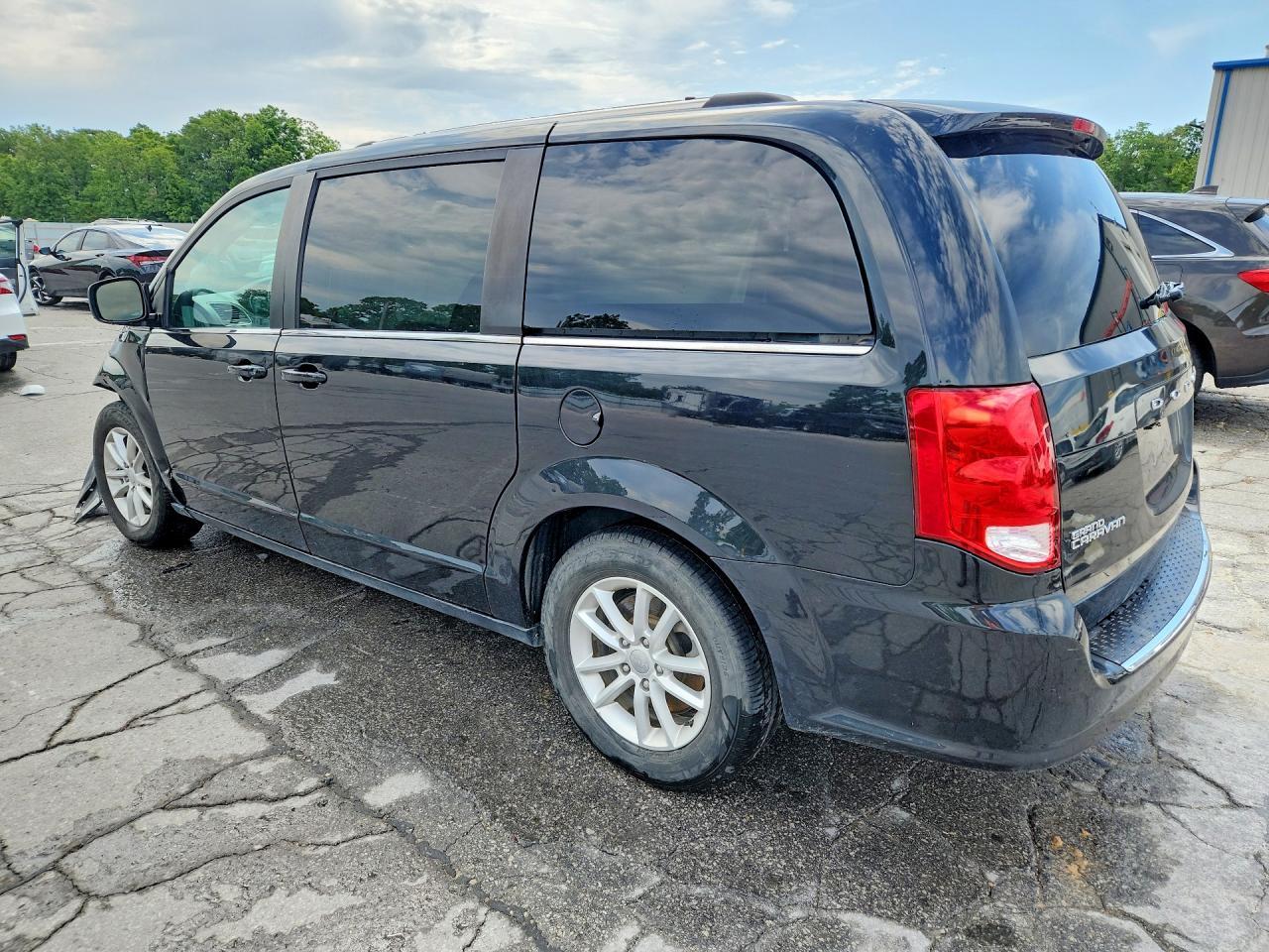 2018 Dodge Grand Caravan Sxt - zdjęcie 2