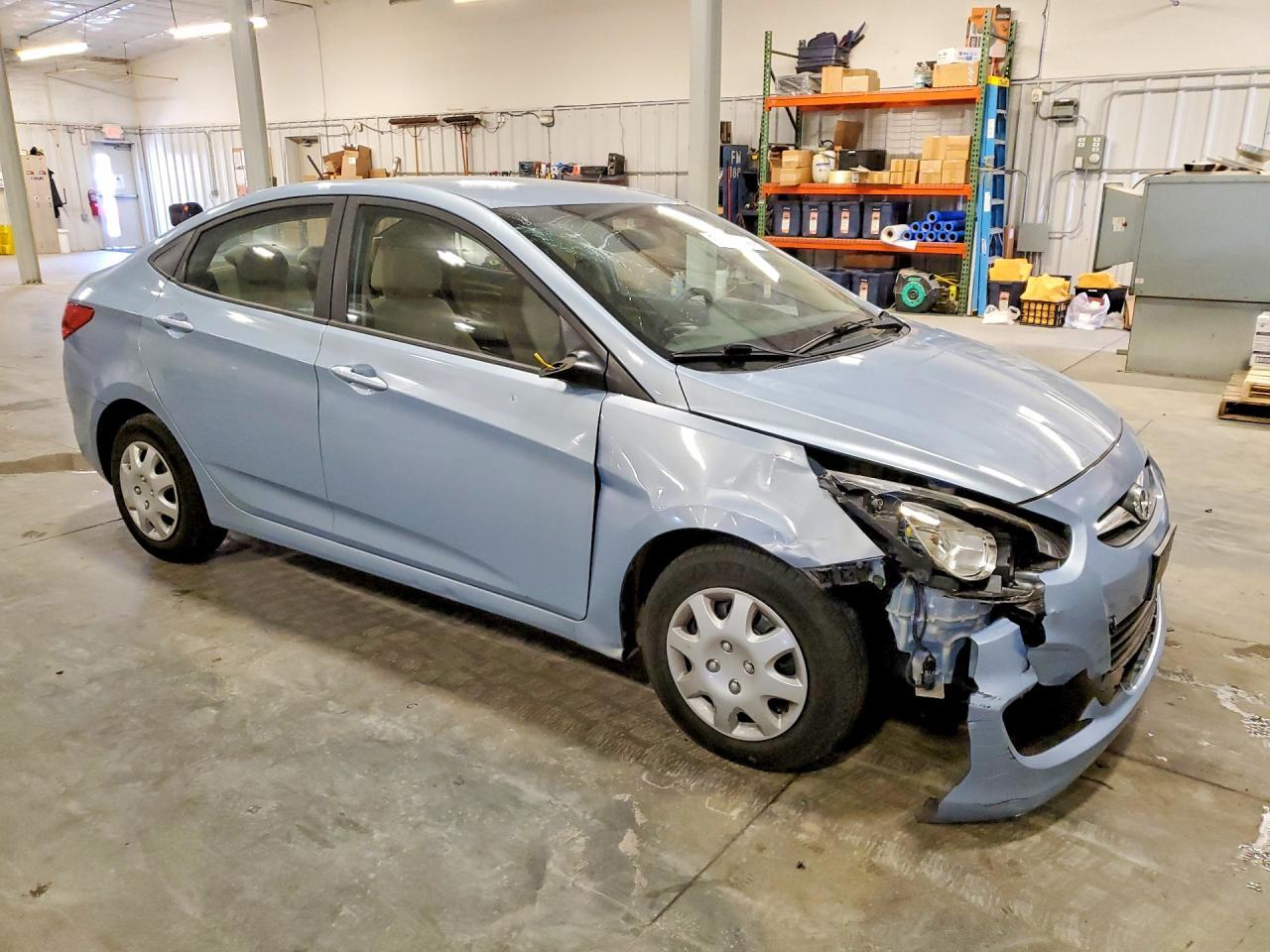 2013 Hyundai Accent Gls - zdjęcie 4