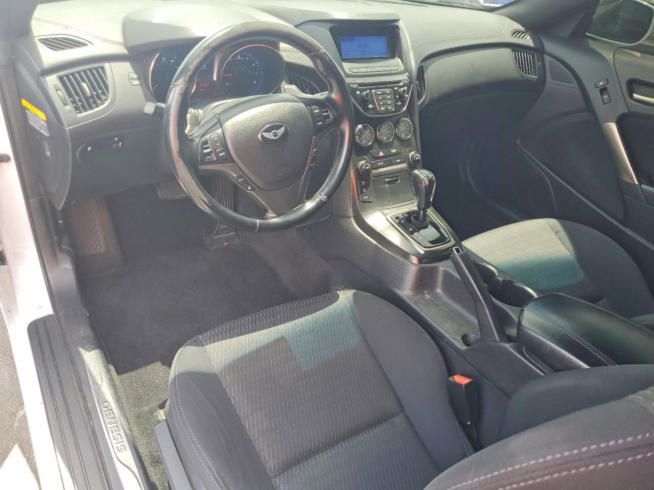 2014 Hyundai Genesis Coupe 2.0T - zdjęcie 8