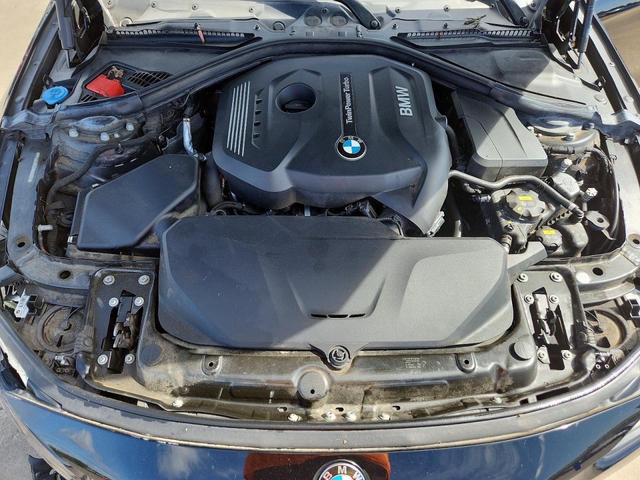 2017 BMW 330 I - zdjęcie 11