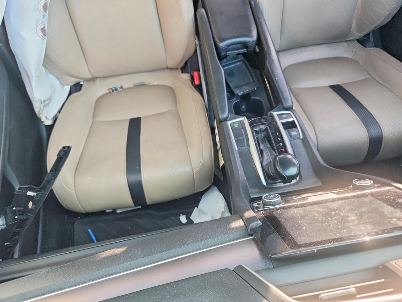 2016 Honda Civic Touring - zdjęcie 13