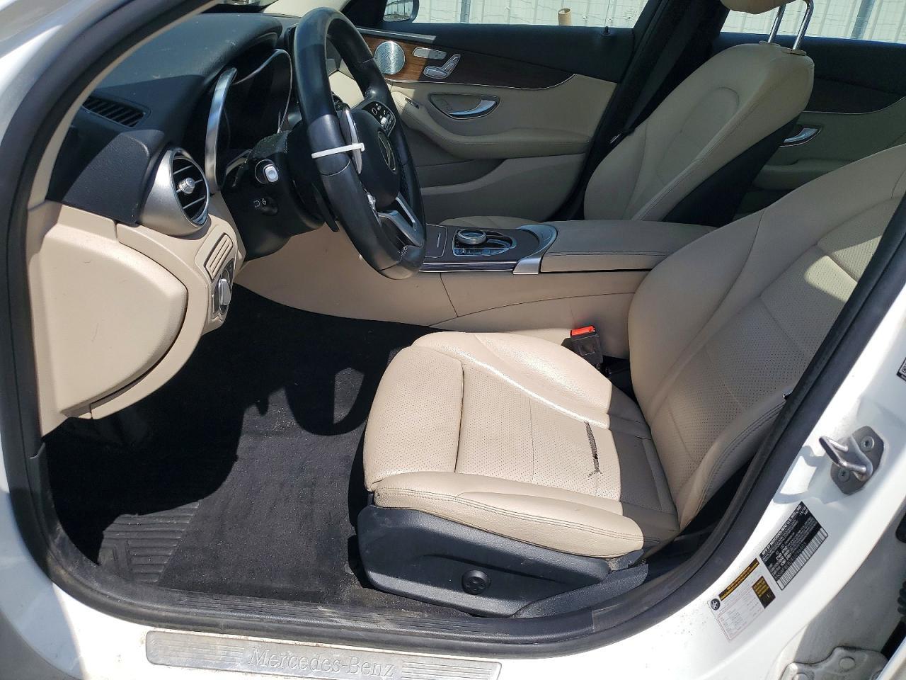 2019 Mercedes-Benz C 300 - zdjęcie 7
