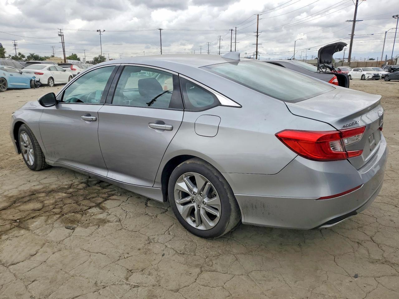 2020 Honda Accord Lx - zdjęcie 2