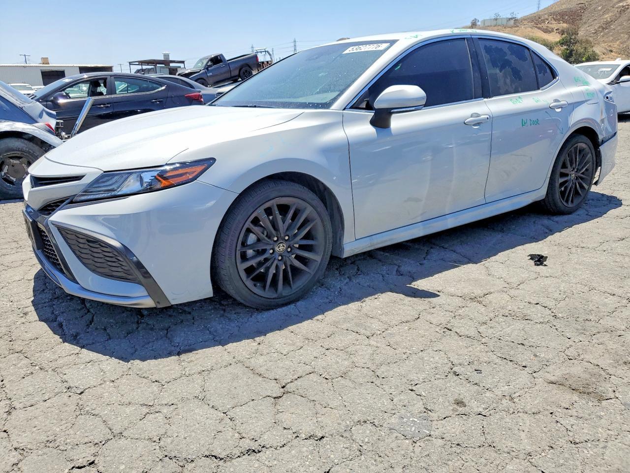 2022 Toyota Camry Xse - zdjęcie główne