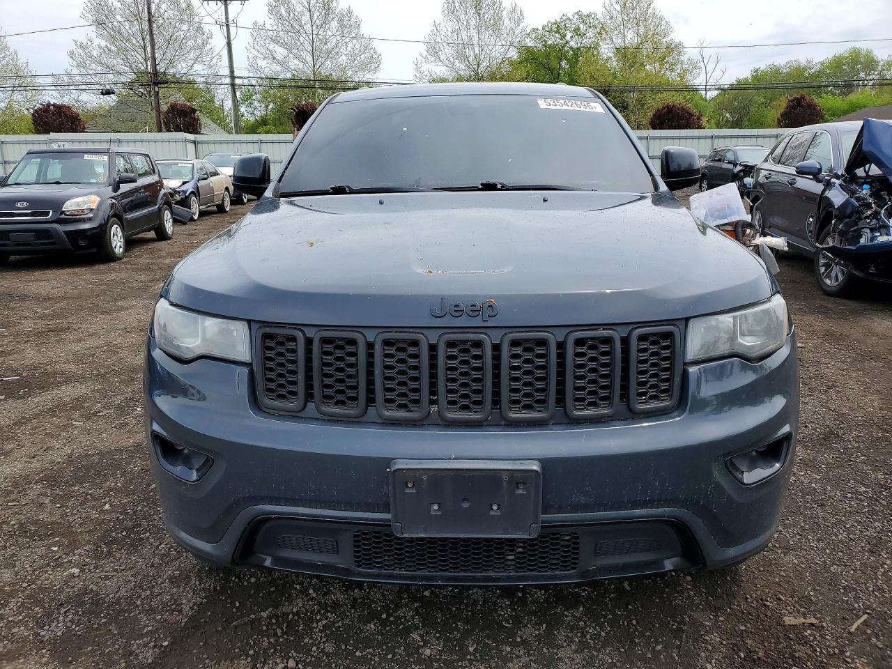 2017 Jeep Grand Cherokee Laredo - zdjęcie 5