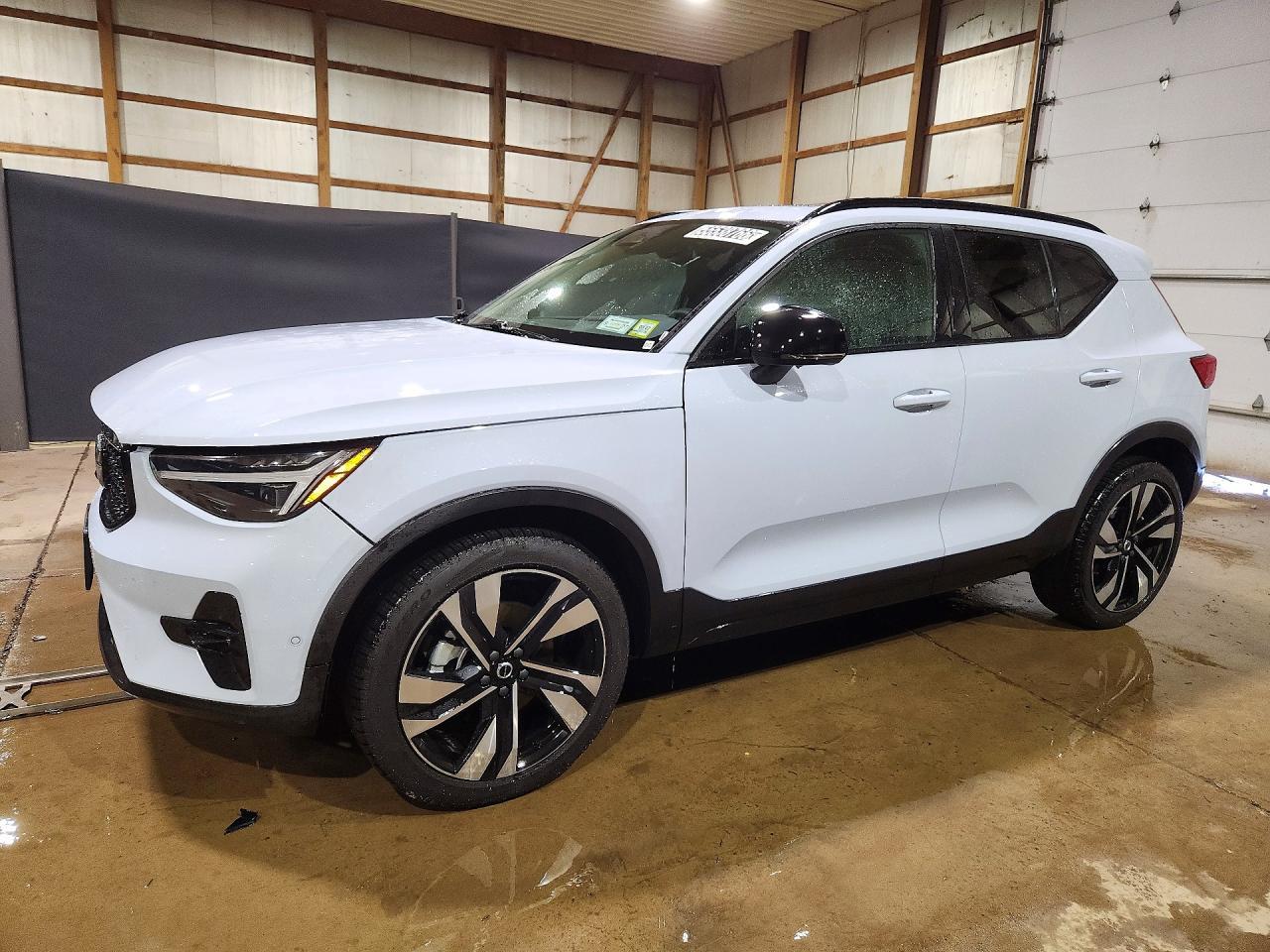 2026 Volvo Xc40 Plus - zdjęcie główne