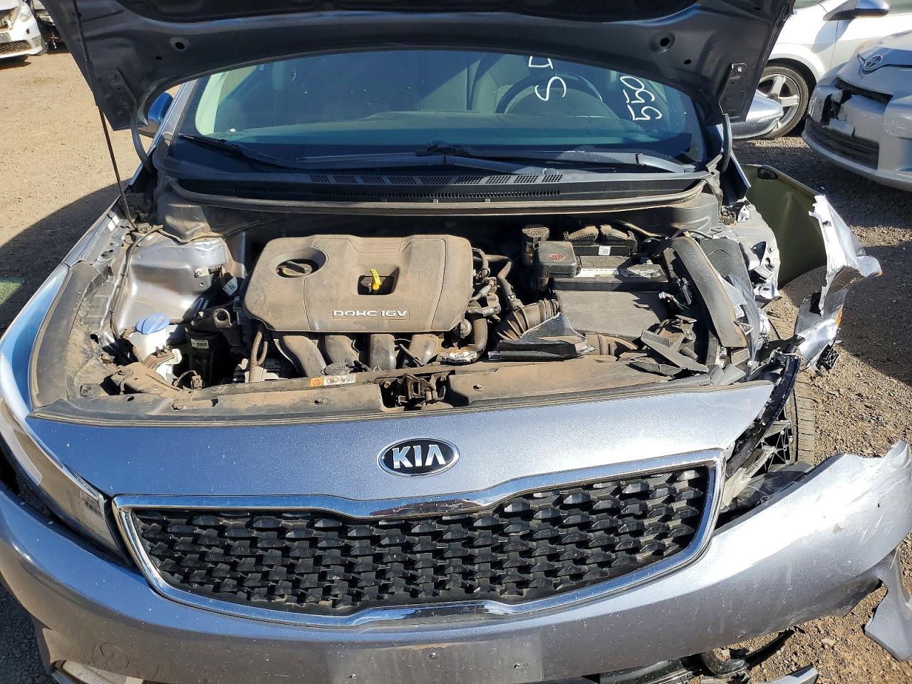2017 Kia Forte S - zdjęcie 11