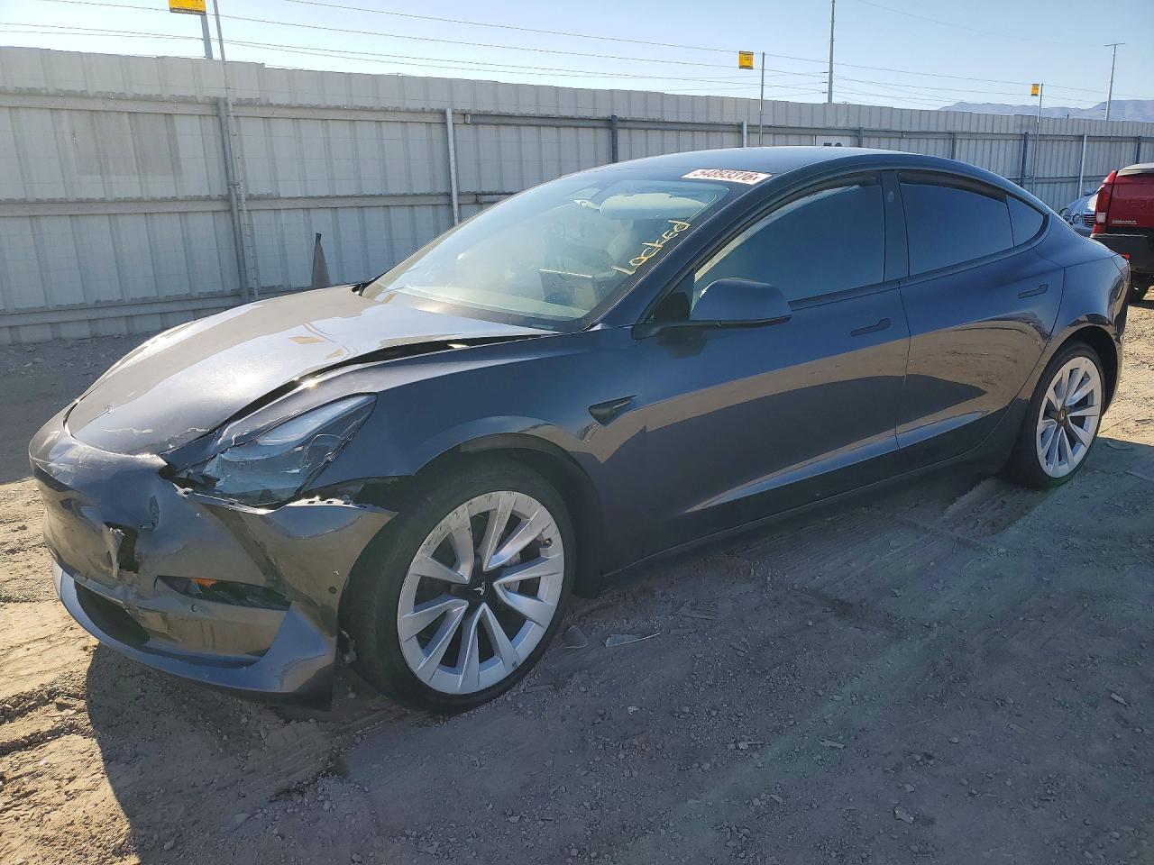 2022 Tesla Model 3 - zdjęcie główne