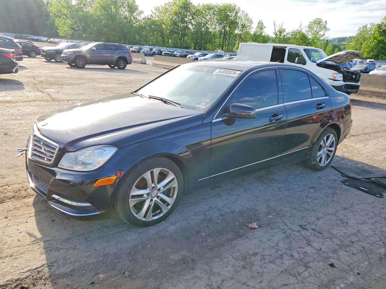 2013 Mercedes-Benz C 300 4Matic - zdjęcie główne