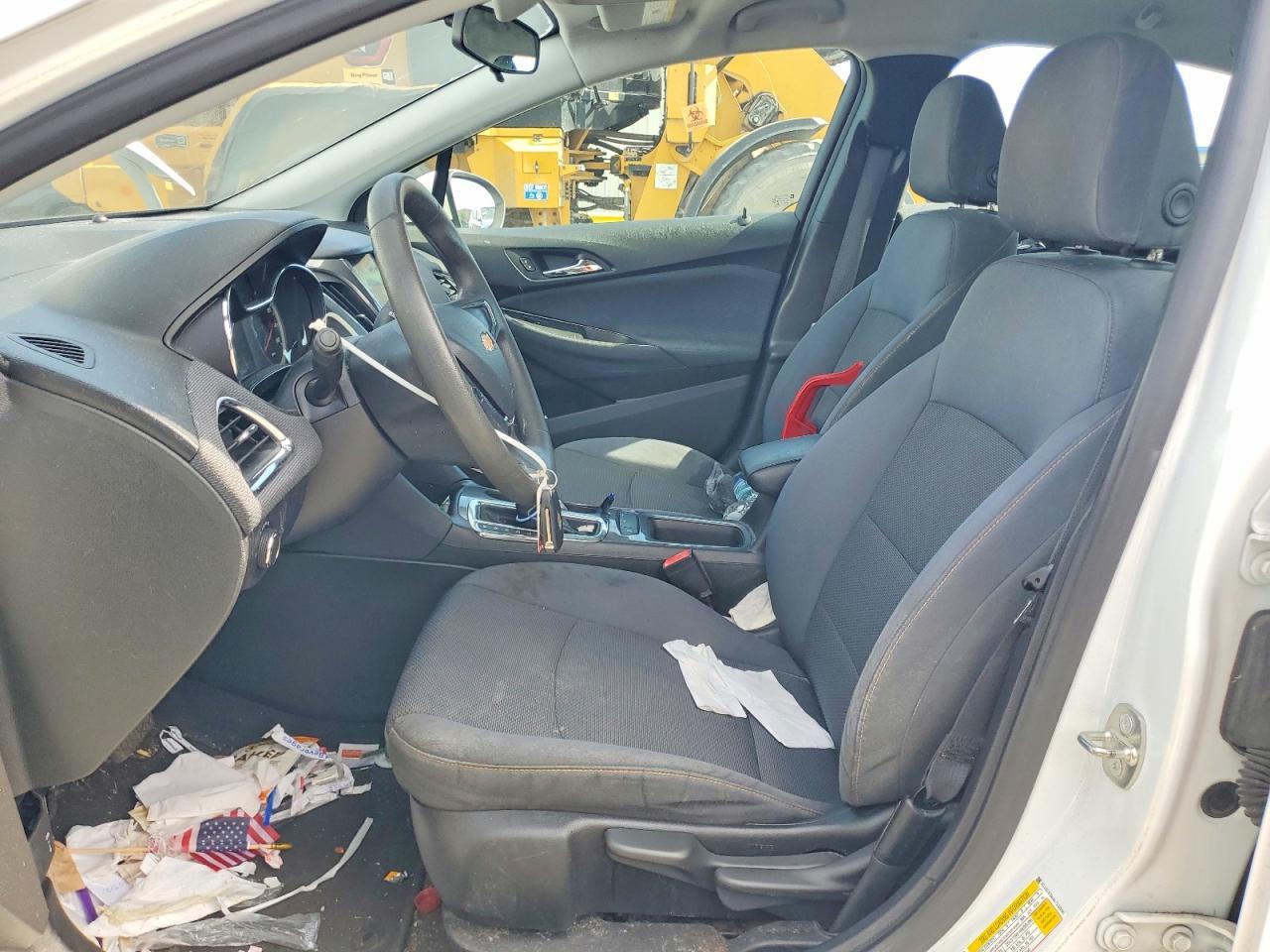 2019 Chevrolet Cruze Ls - zdjęcie 7